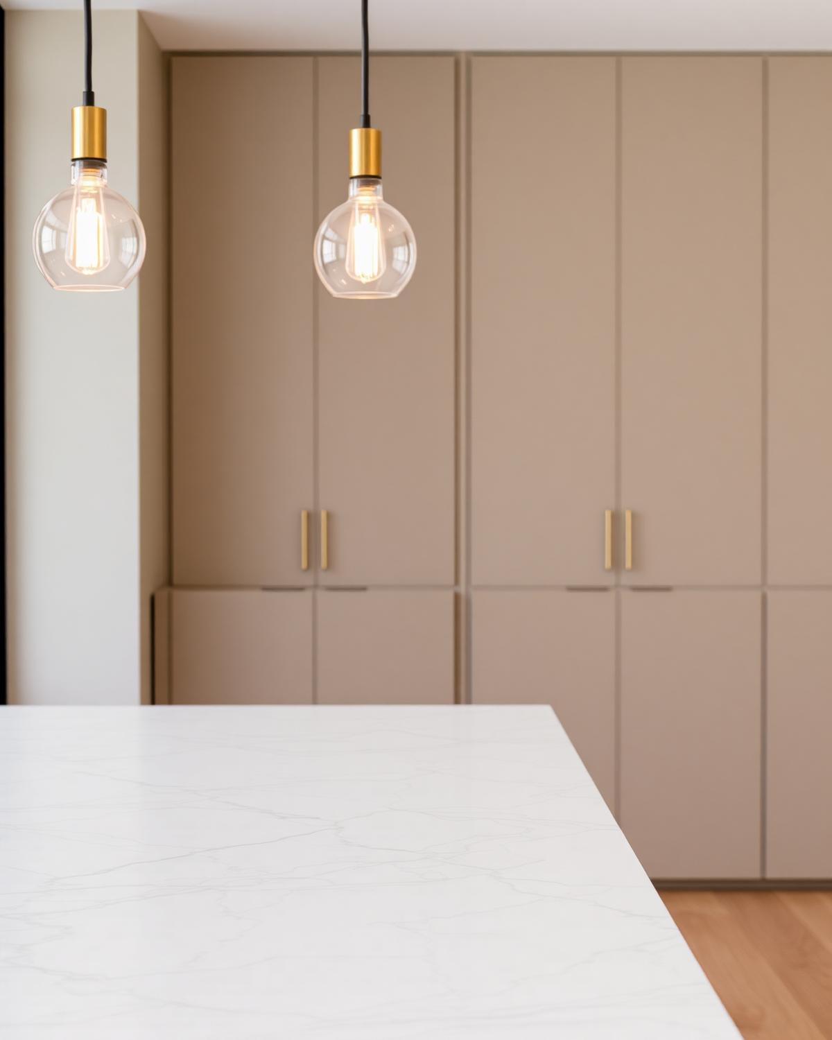 Tope de cocina en cuarzo blanco
